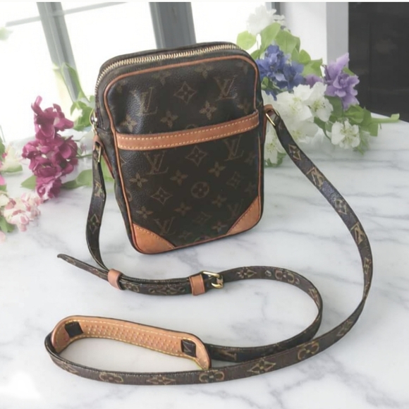 🔥 Louis Vuitton Monogram Danube Crossbody Bag - PRISTINE CONDITION - Year 2000 - Picture 6 of 17